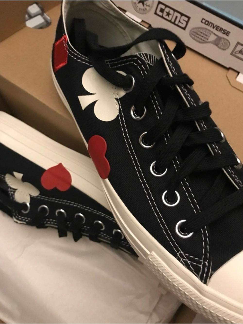 Converse All-Star Queen of Hearts Low Top Chucks (Women’s 8/Men’s 6)